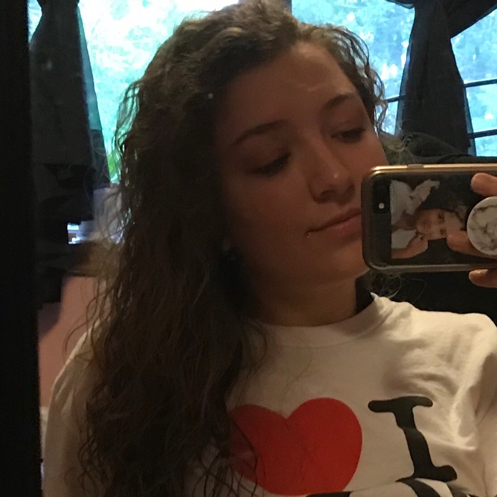 Meet your Posher, Leah